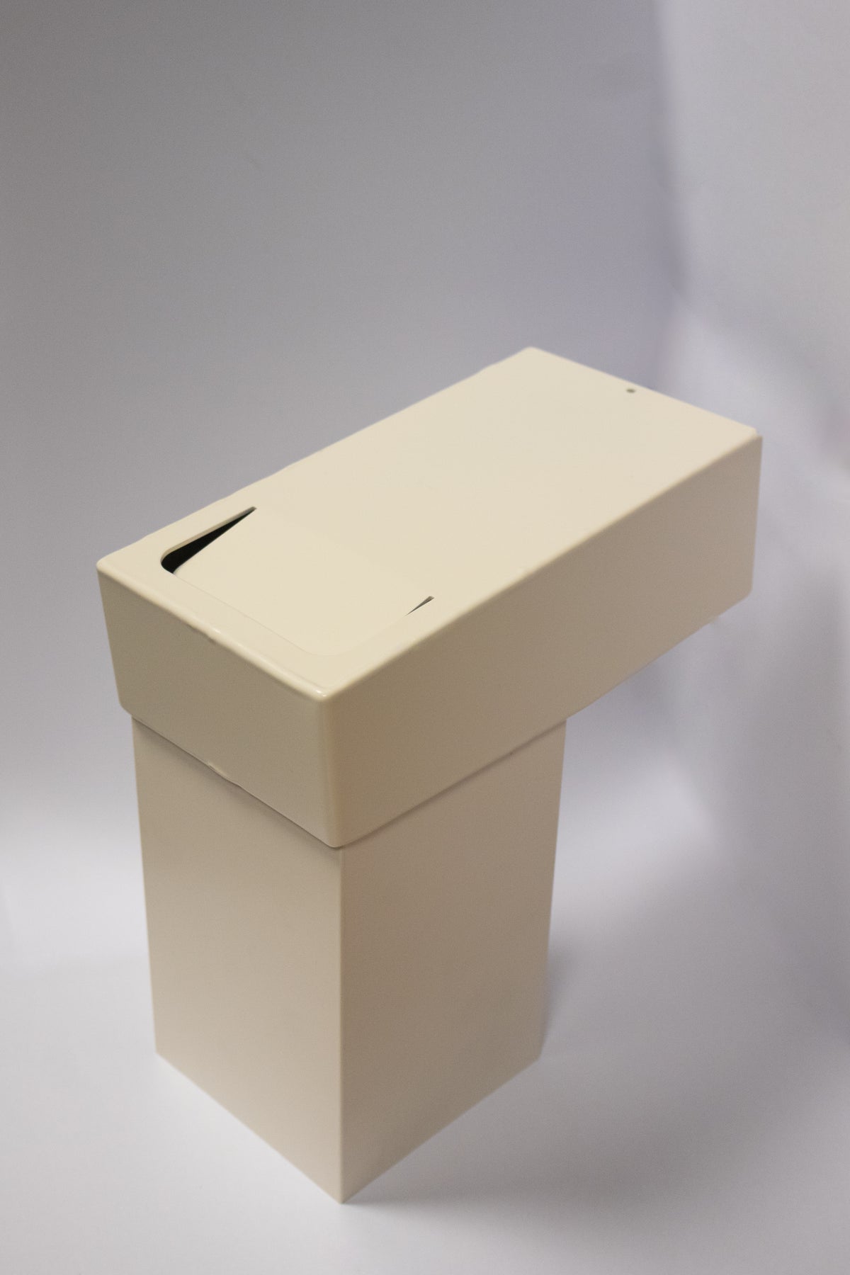 Alu Stadsuitloop Vierkant 100 mm 60x100 mm Diameter 75 mm Crème RAL-9001